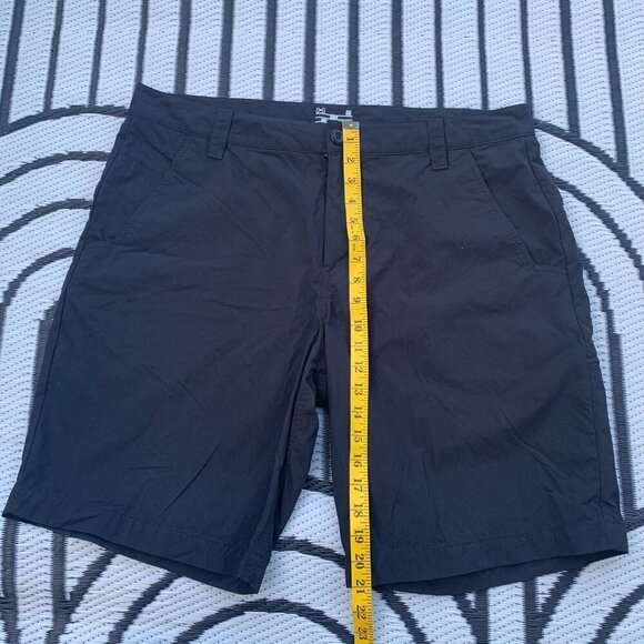 Under Armour Flat Front Loose Fit Shorts - Picture 6 of 7